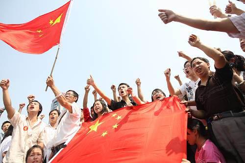 国足如果进世界杯带来多少商机,国足冲进2002世界杯十强赛过程