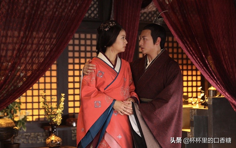 锦衣之下和知否哪个好看,知否锦衣之下收视率