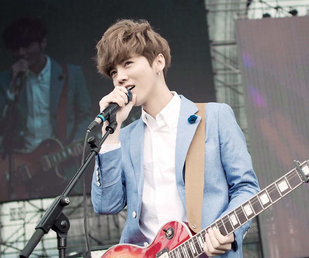 真爷们鹿晗这六年：初代流量沉浮往事