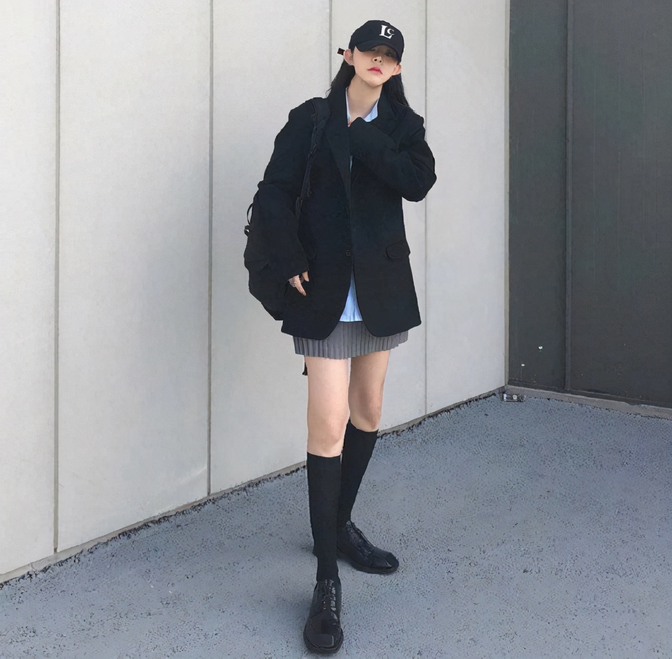 外套叠穿搭配,穿老气的外套怎么显年轻