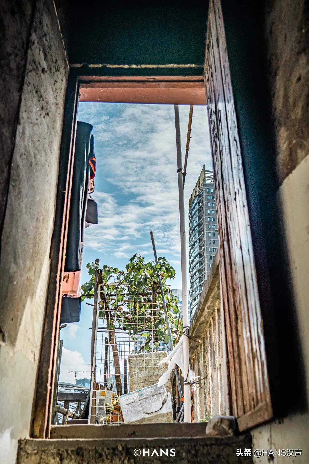 江汉路楼上有人住吗,江汉路楼顶怎么上去