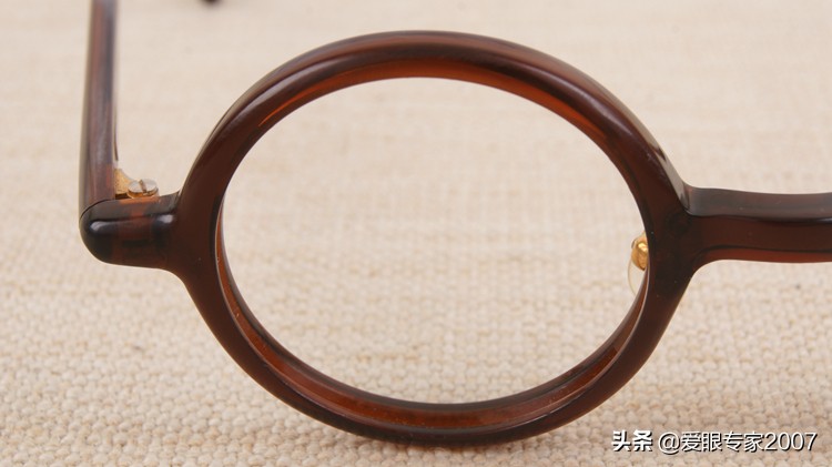 眼镜坏了用哪种胶才能粘好,眼镜坏了修补一下