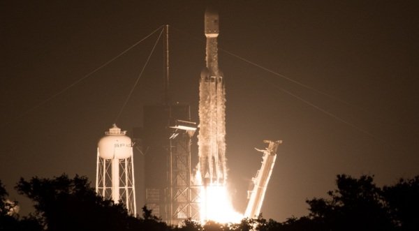 重型猎鹰火箭第三次发射载荷多重,重型猎鹰第三次发射