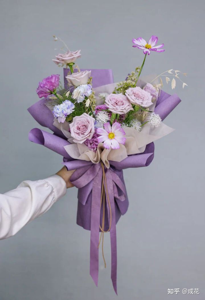 卖花包装纸选什么颜色,新手开花店怎么选择包装纸