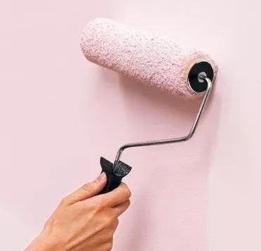 墙纸与乳胶漆的优缺点,墙纸比乳胶漆甲醛多吗