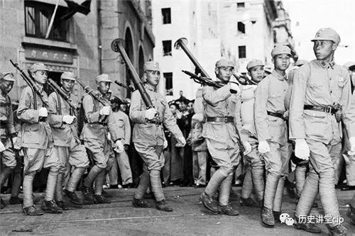 抗战时期八路军为什么绑腿,八路军为何绑腿