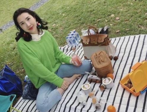 董花花怎么嫁给蒋凡的,董花花蒋凡净身出户真实吗