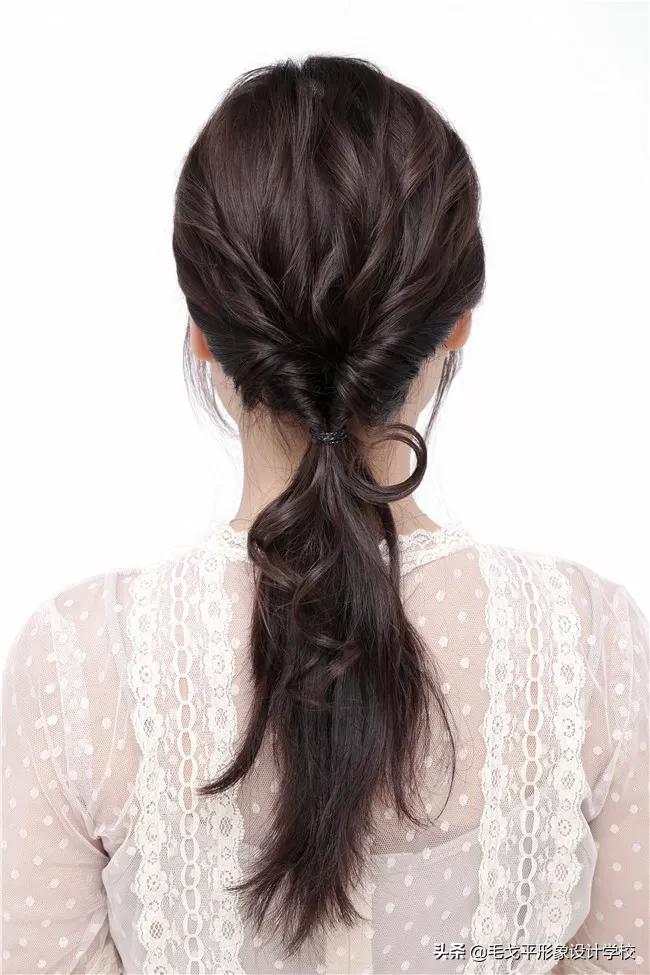 新娘日系纹理盘发教程,30秒搞定的气质盘发
