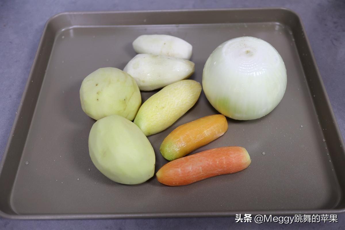 圣诞烤鸡好吃到连骨头都不会放过,圣诞烤鸡最正宗的做法