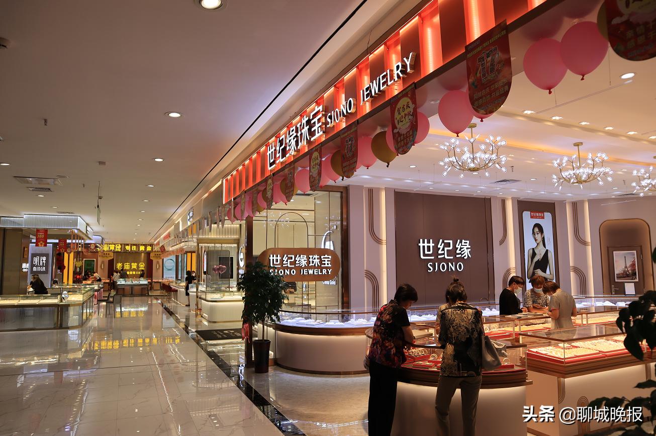 防疫物资加紧生产,防疫刻不容缓复工不容懈怠