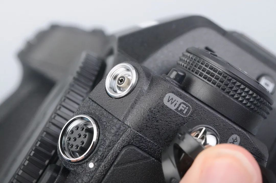 灏煎悍z100-400璇勬祴,灏煎悍z70-2002.8s