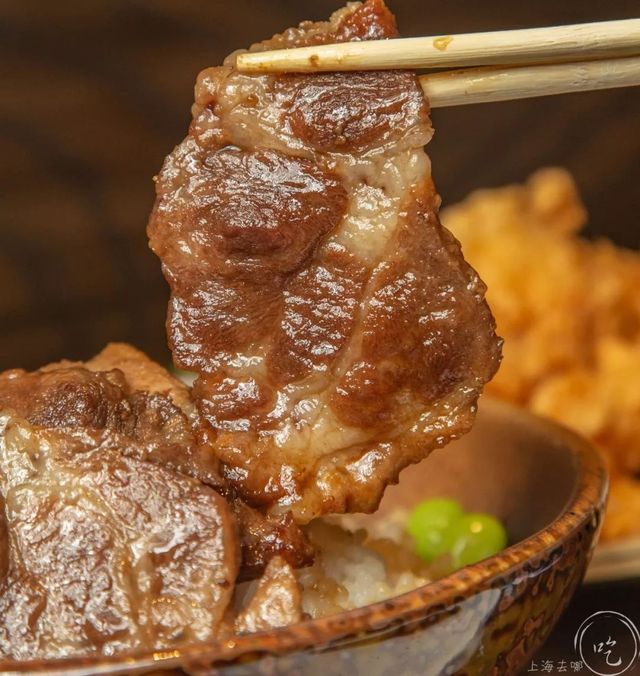 北海道大爷吃饭,日本大叔深夜食堂视频