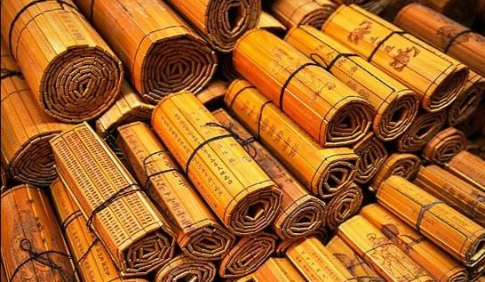 修长城月工资8000元，别不信，孟姜女听听就行