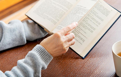 一杯茶香令我难忘,一杯茶一世情