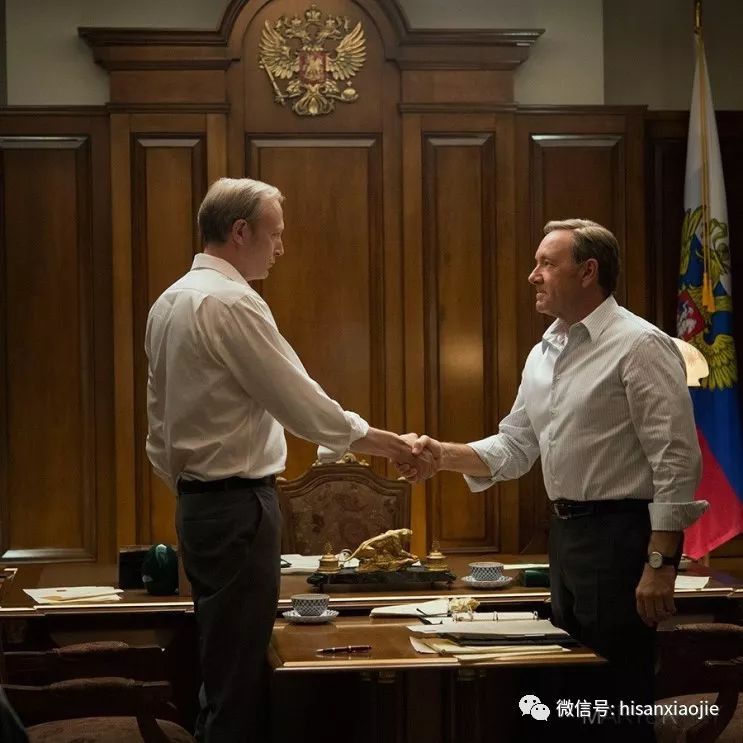 长袖衬衫怎么把袖子挽起来好看,长袖衬衫怎么挽起来