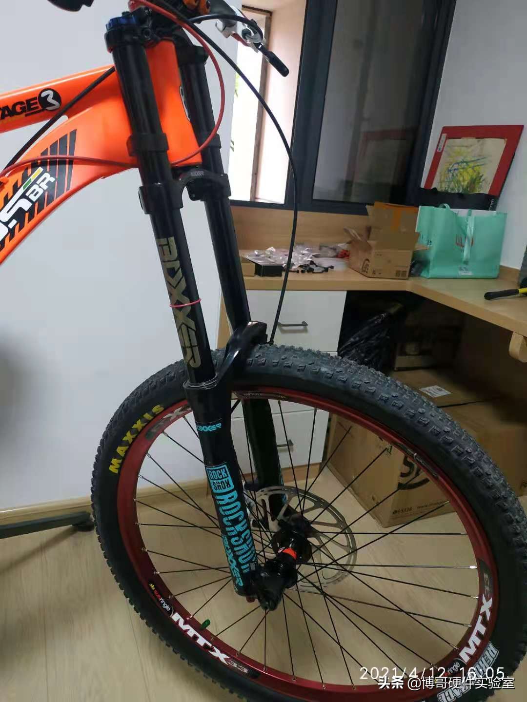 速降山地车装车视频,速降山地车开箱装车