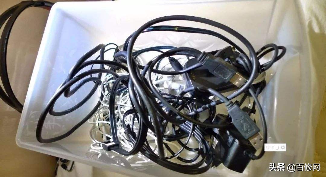 家里数据线乱怎么办,数据线太乱怎么打理用着方便