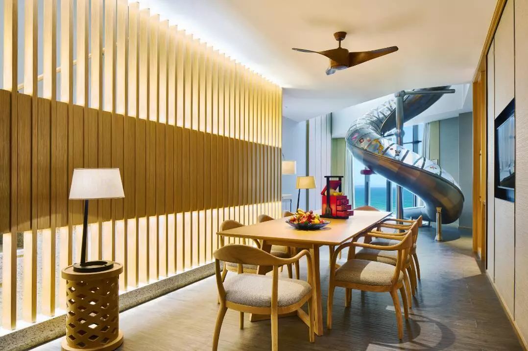 这才是真正意义上的豪华邮轮,号称全球顶级豪华邮轮