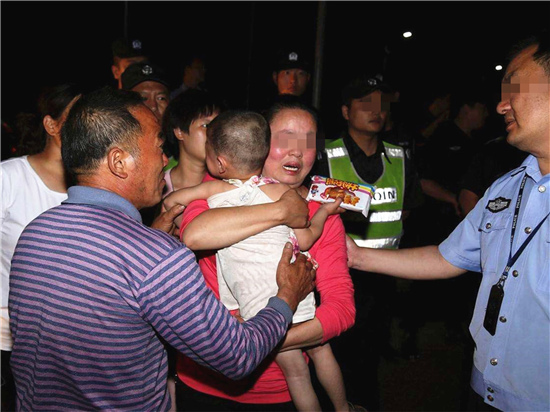 孩子被拐谨防走失,小孩走丢防拐骗