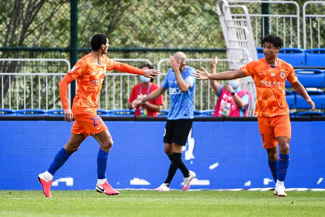 郭田雨留洋鲁能队内翻译官宣,郭田雨希望鲁能5年内重回巅峰