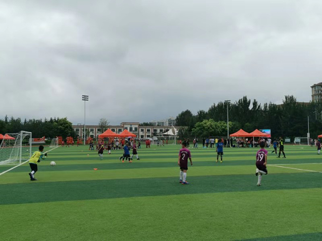 步行15分钟找到足球场，青岛“城阳模式”为城市足球发展树标杆