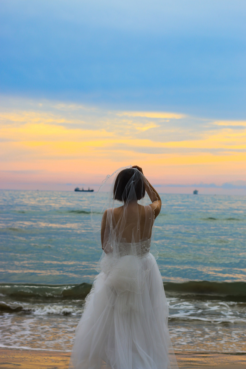 三亚一日游必买的婚纱 (三亚婚纱旅拍攻略)