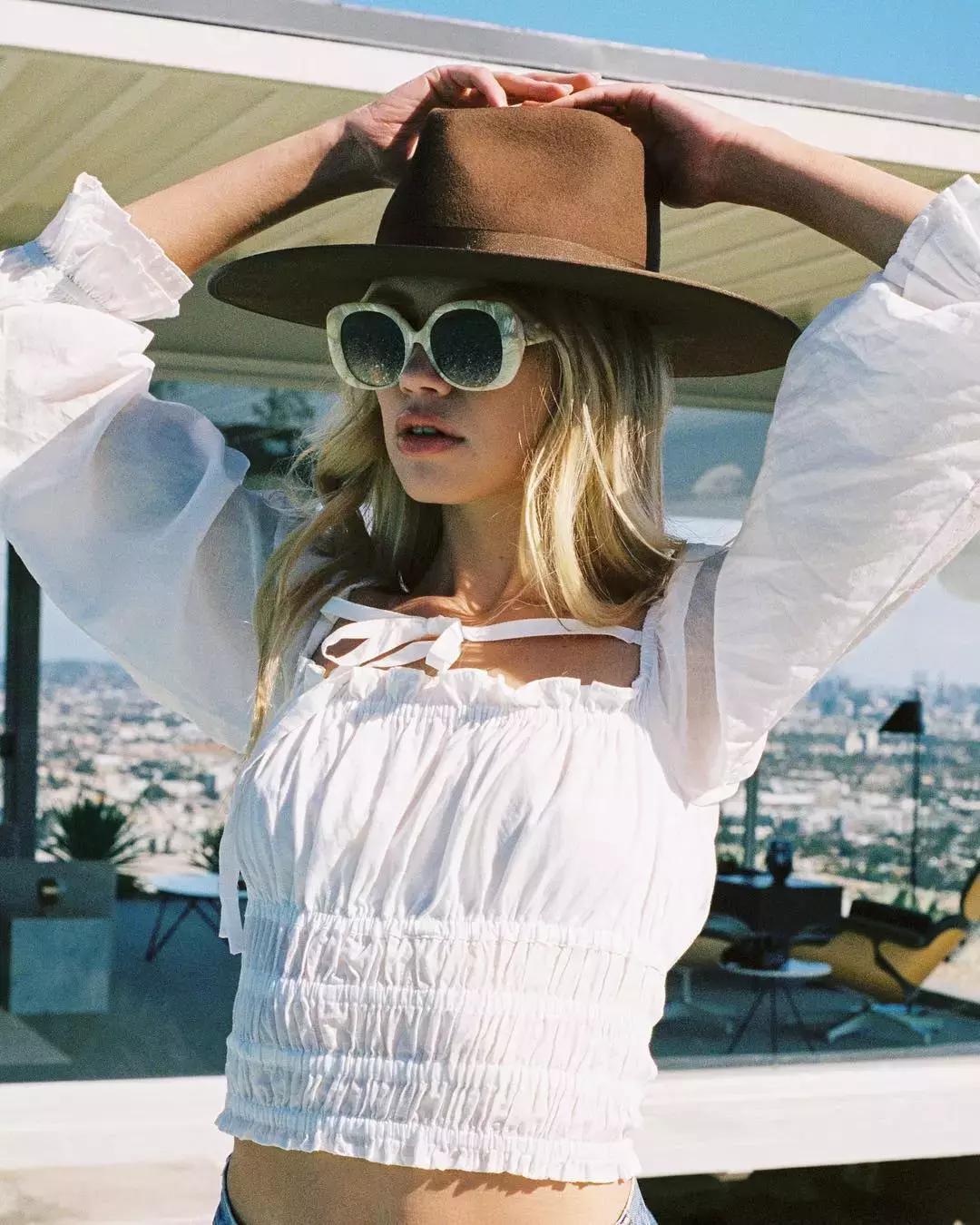 lisa圆领针织长袖罩衫,lisa短上衣推荐