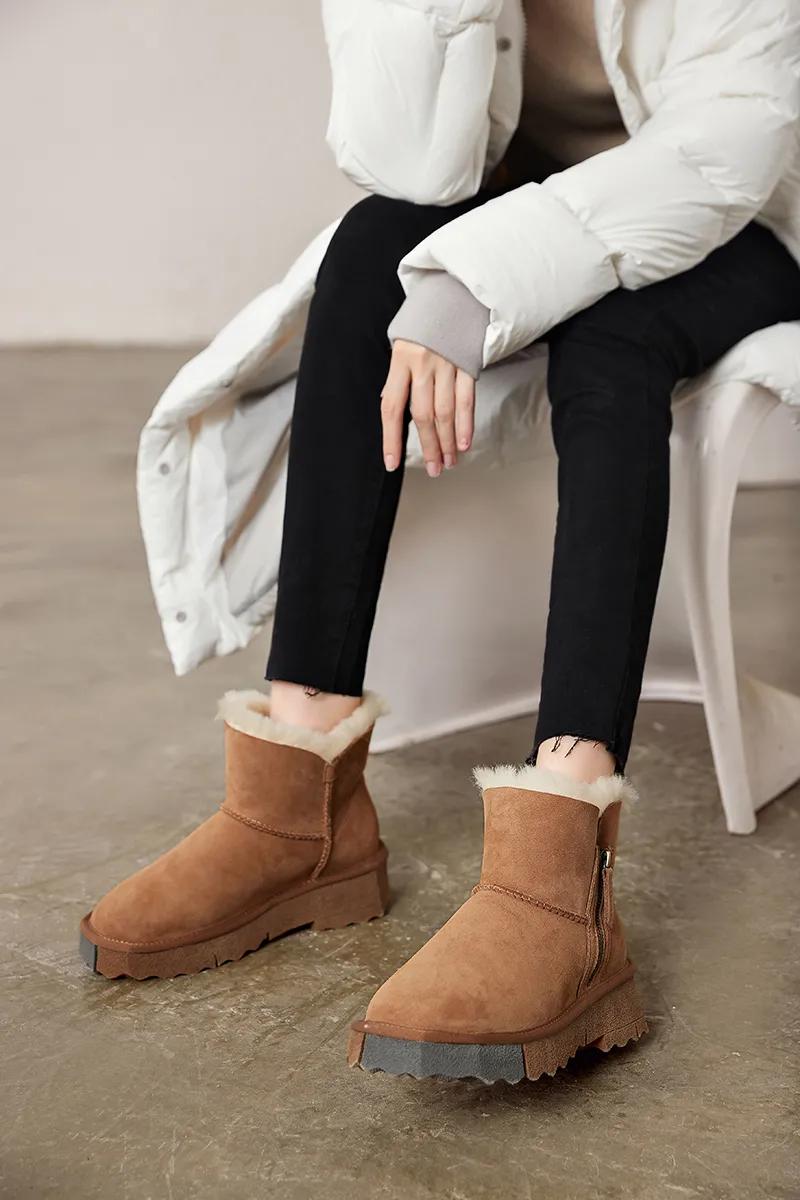温暖雪地靴冬季怎么搭才美,舒适时尚秋冬雪地靴