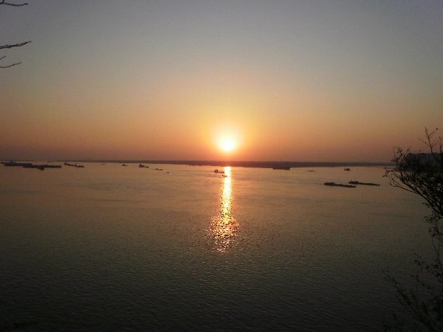 李白说的天门山是哪个天门山,李白望天门山是今天哪里