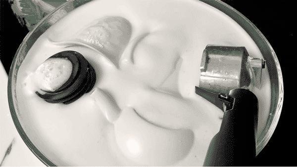 白衣服发黄洗白简单有效方法小孩,白衣服领子发黄洗白最有效的方法