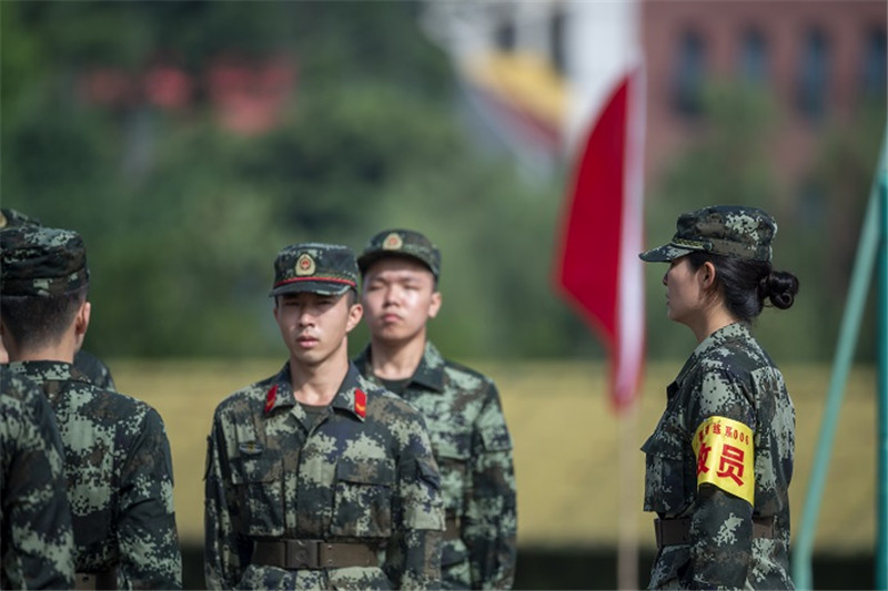 新兵训练开训,开训第一天训练视频