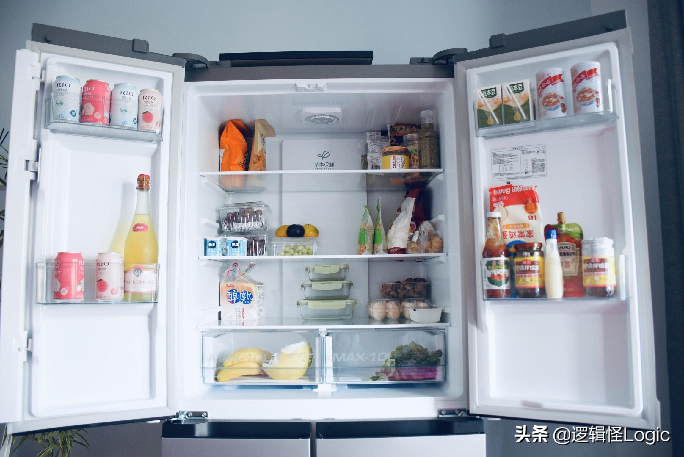 冰箱门内嵌触控屏，451L大空间，全屋家电互联，这款冰箱真秀