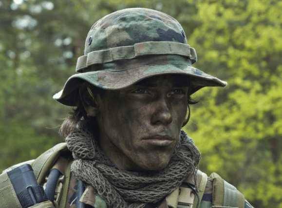 国足女球迷助阵庆祝图片,女球迷为国足助威视频