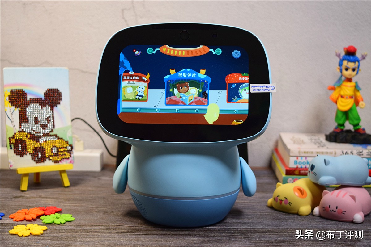 ai智能教育陪伴机器人,智慧儿童ai学习机器人