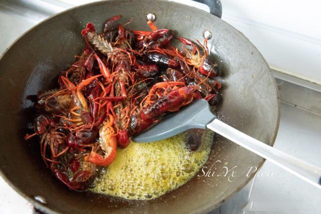 盱眙龙虾抽虾线吗,想吃新鲜海鲜没有虾线的盱眙龙虾