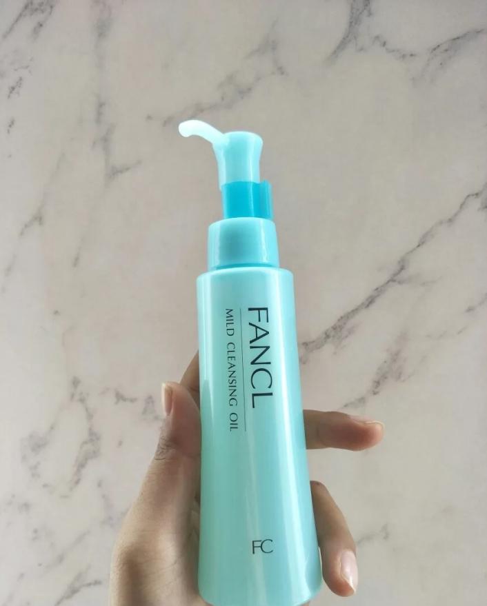 DHC卸妆油的正确使用方法,rnw卸妆油用法