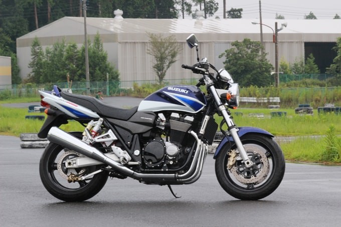 铃木gsx1400测评,铃木摩托车gsx1000