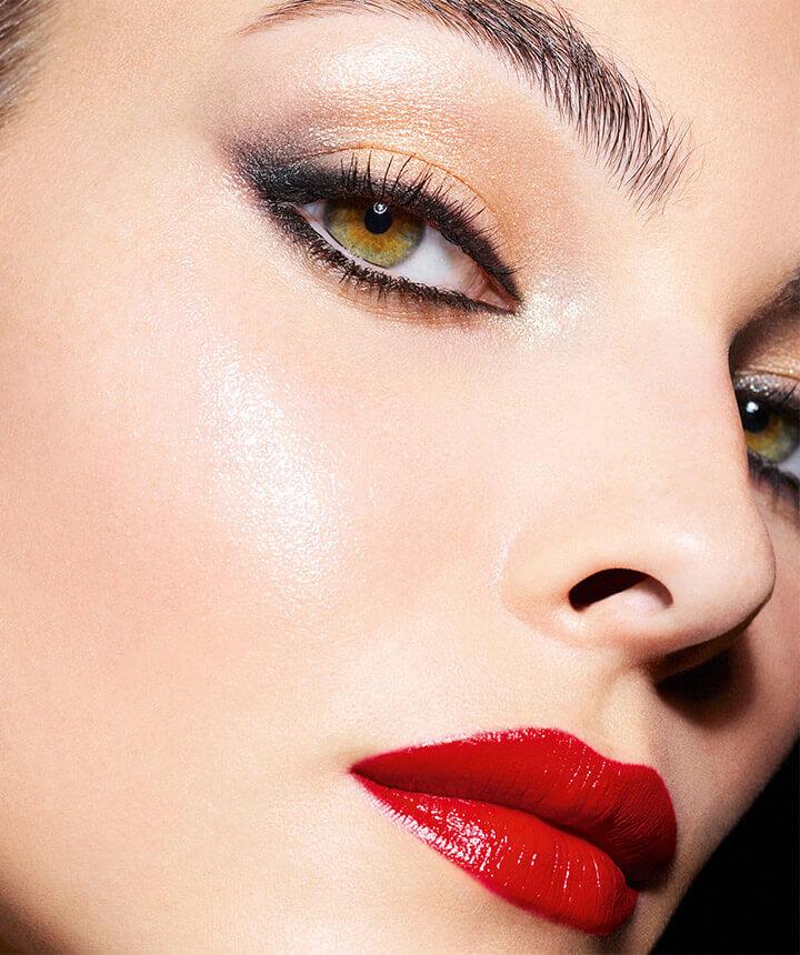 致敬百年传奇N°5香水，CHANEL呈献金灿2021圣诞限量彩妆系列