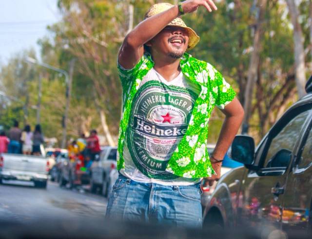 泰国最热闹泼水节,泰国泼水节最好的是哪一天