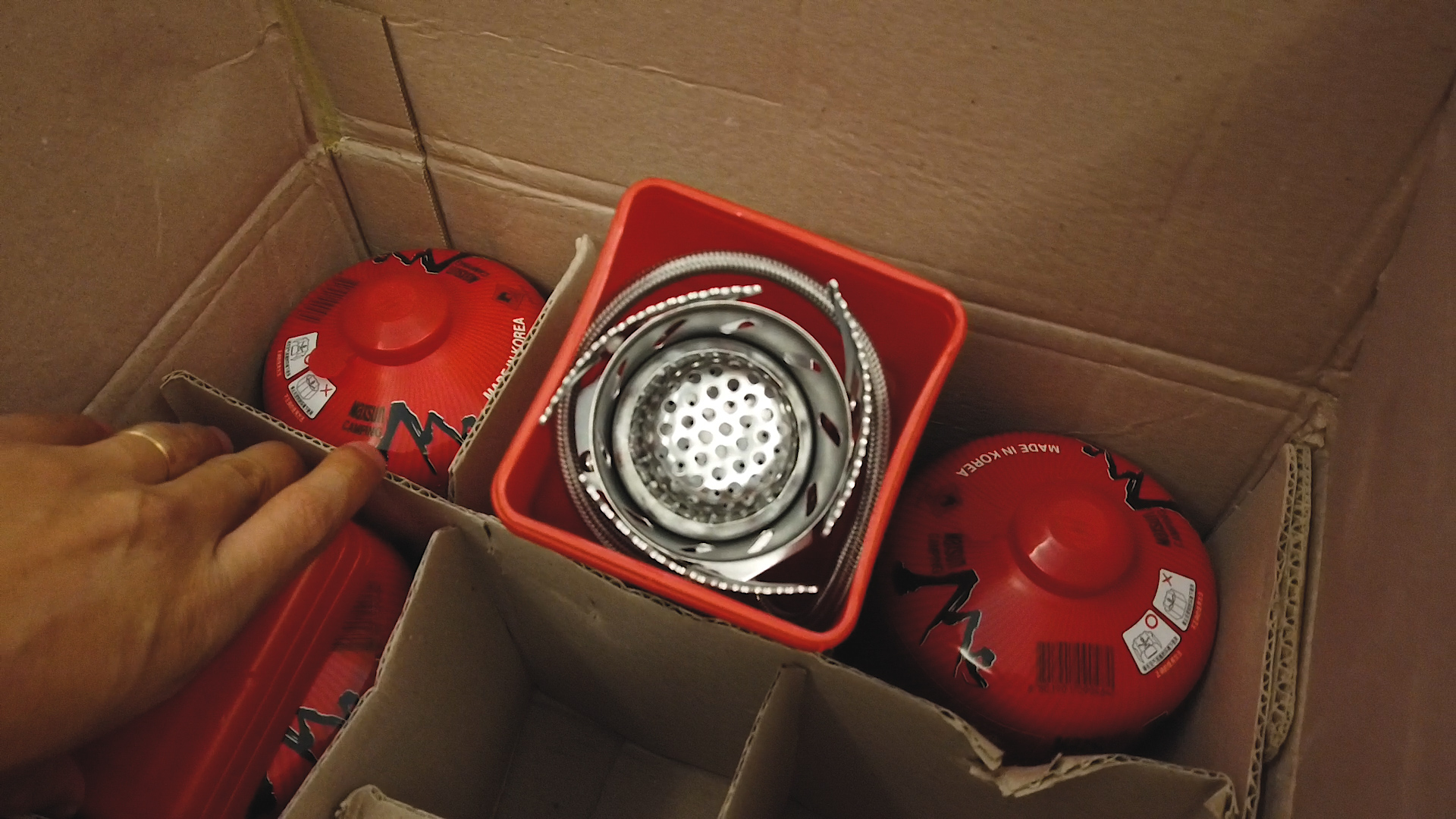 90后夫妻开车去西藏旅游,90后夫妻长途货车进西藏