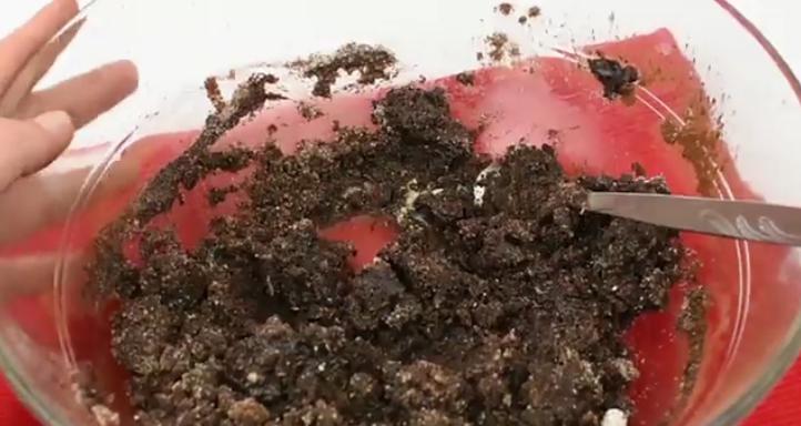 德芙丝滑牛奶巧克力,如何制作牛奶巧克力雪糕