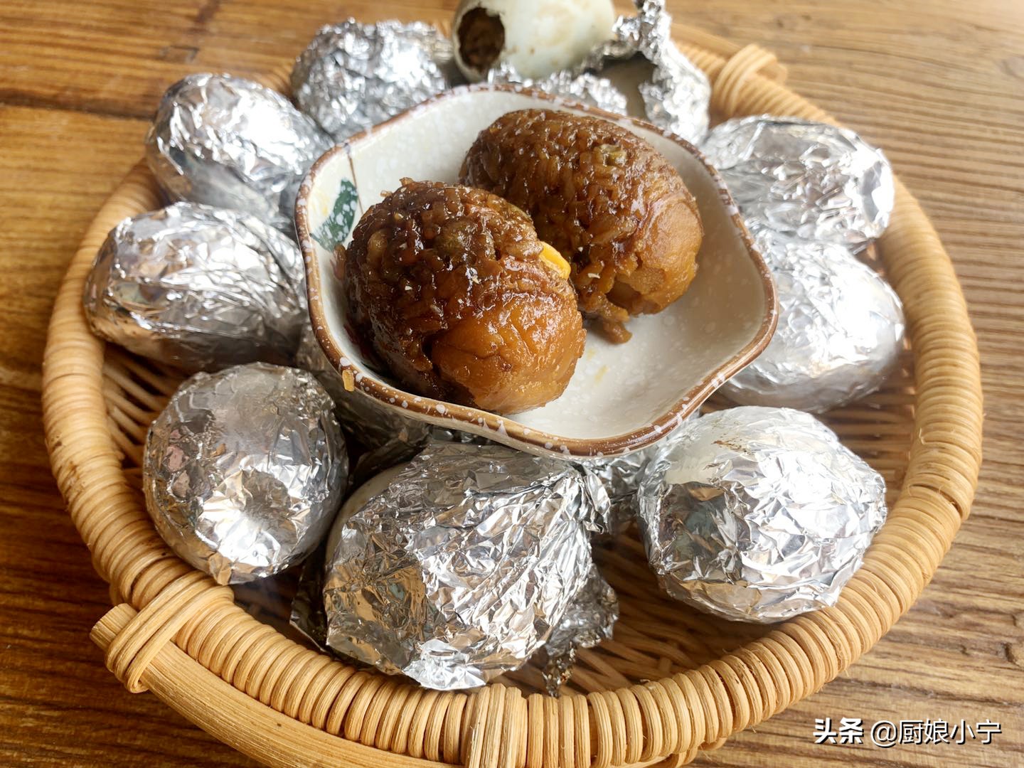 小吃摆地摊加盟排行榜最火爆的,现在摆地摊做什么小吃最火爆