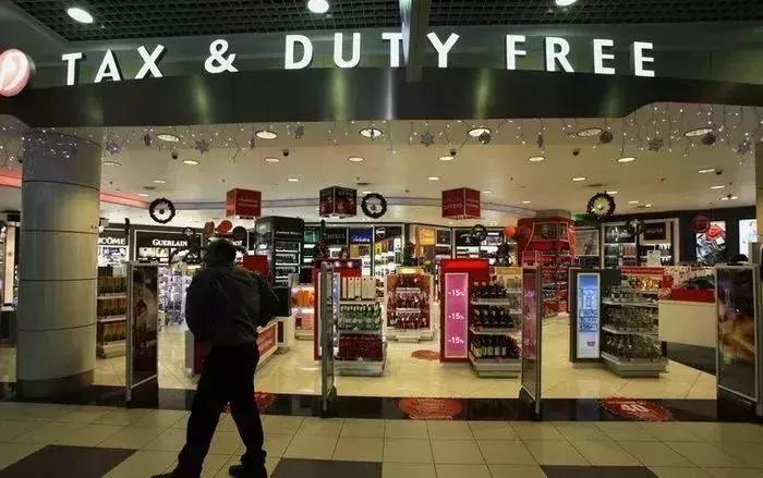 免税店买化妆品能便宜多少钱,怎样知道免税店有没有打折