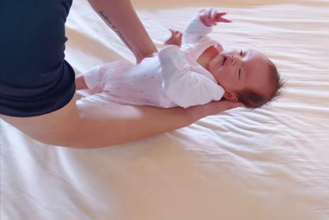 宝宝多大就不用拍嗝了,婴儿多大开始不用拍嗝不会吐奶