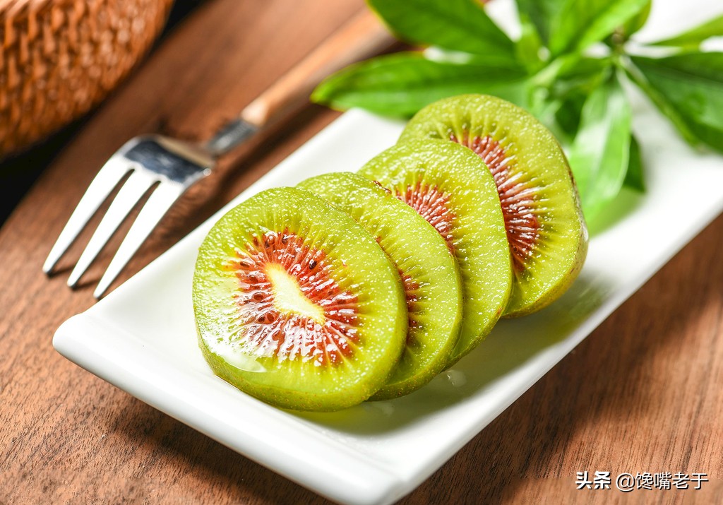 满满的维c是秋季最佳的水果,秋冬干燥建议多食应季水果