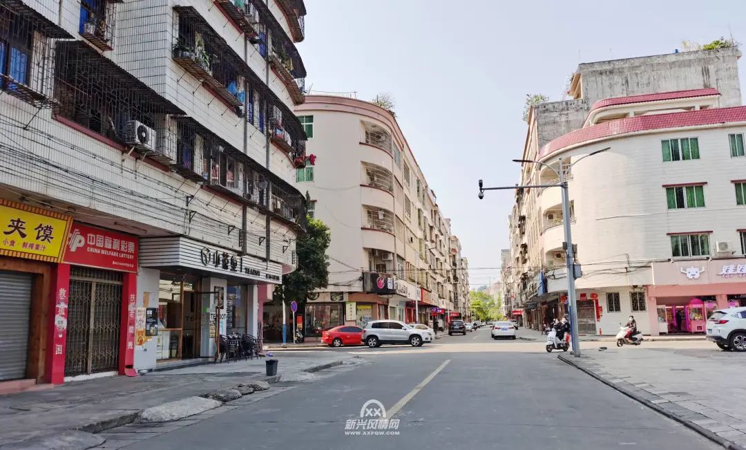 老照片中感受沧桑巨变,80年代的城市风貌老照片