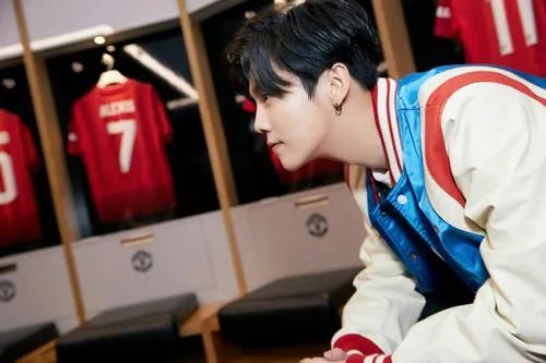 楣挎櫁鏇艰仈瑙ｈ姣旇禌,楣挎櫁瀵硅嫳瓒呯殑璇勪环