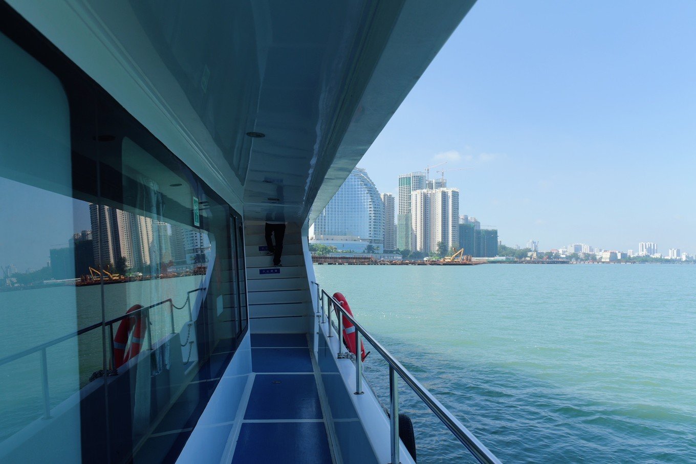 从北海坐游轮去海南海上观光,北海国际邮轮到越南