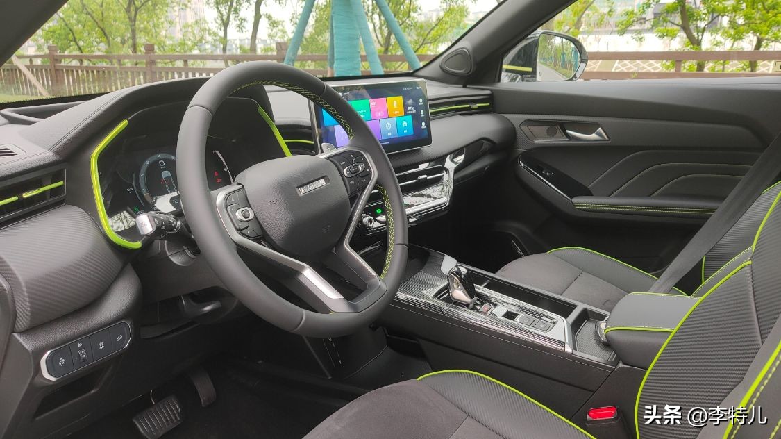 重庆试驾哈弗赤兔，满身智能安全配置7.7秒破百，这车能买吗？