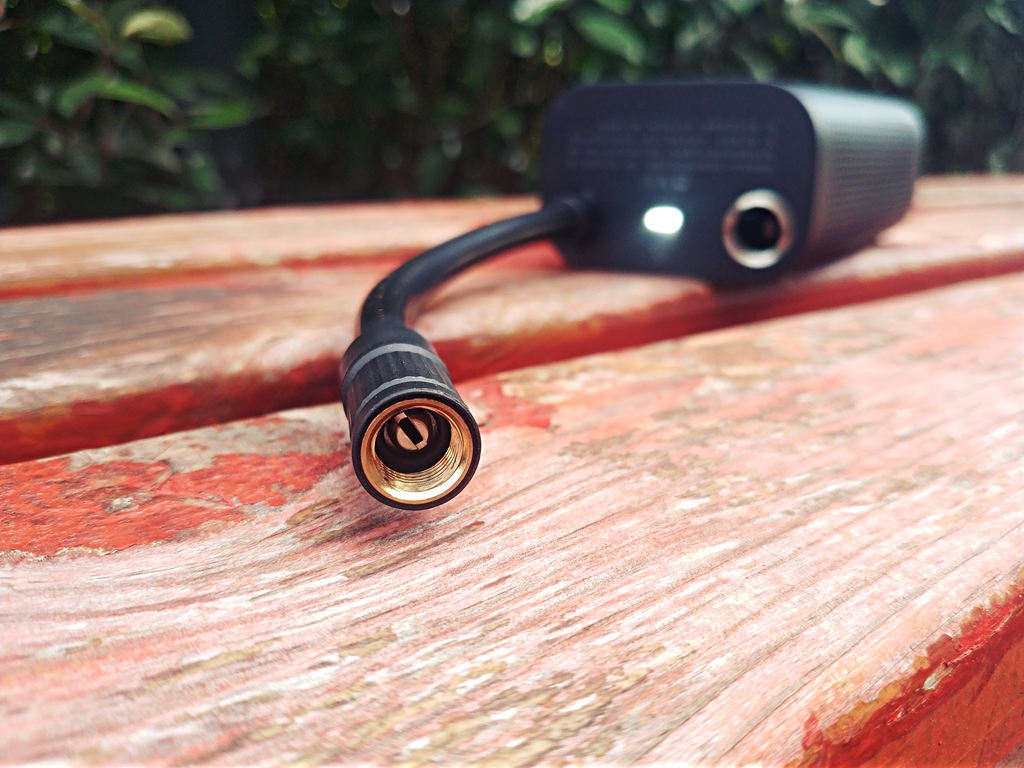 米家充气宝1s与骑行智能充气宝,米家充气宝1s充电时灯乱闪烁